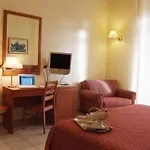 فندق Adria