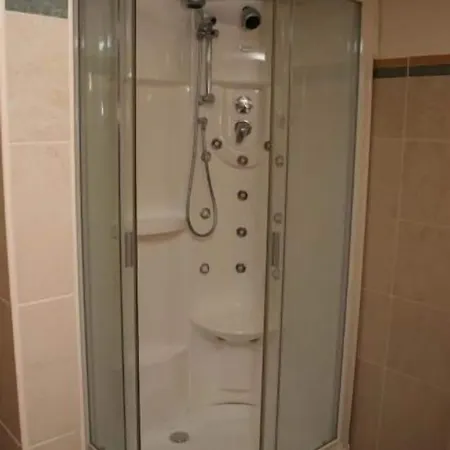 Adria מלון 3*