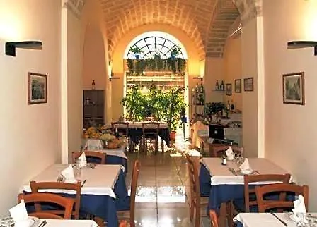 Adria Hotel 3*