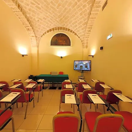 Adria باري